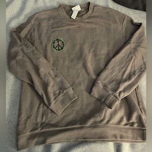 peace H&M crew neck